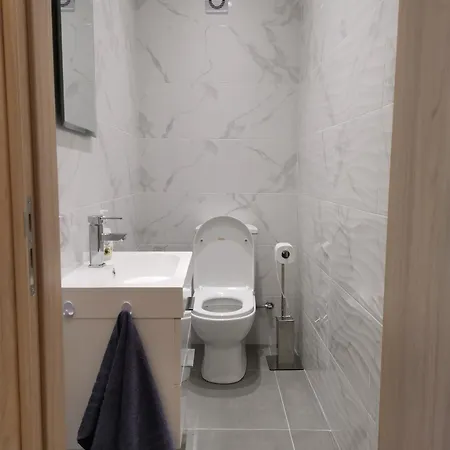 Perseus 3 Bedroom 102 דירה *